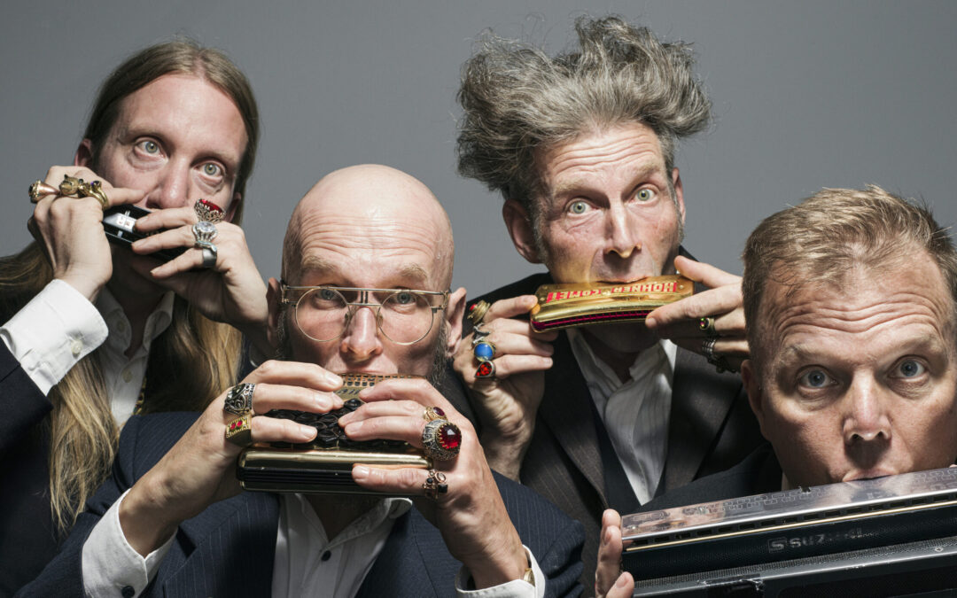 SVÄNG – Masters of the harmonica